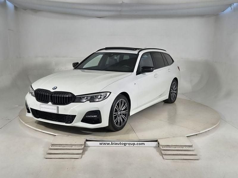 Bianco Usata 2021 BMW 320e M Sport Station wagon | 30.700 € (Ottimo prezzo) - Immagine 1/3