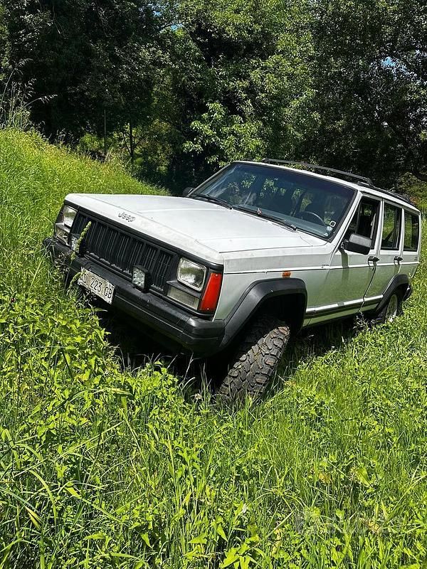 Usata Jeep Cherokee 116 CV (85 kW) 1995 Bianco SUV