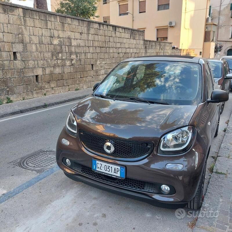 Marrone Usata 2019 Smart ForFour Due volumi | 12.000 € (Buon prezzo) - Immagine 1/4
