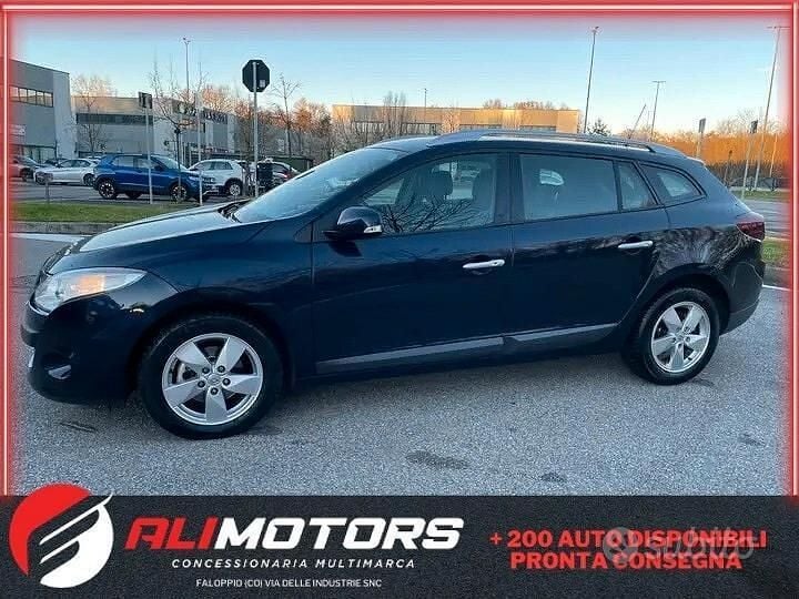 Blu Usata 2010 Renault Mégane GT Line GT-Line Station wagon | 5990 € (Molto cara) - Immagine 1/4