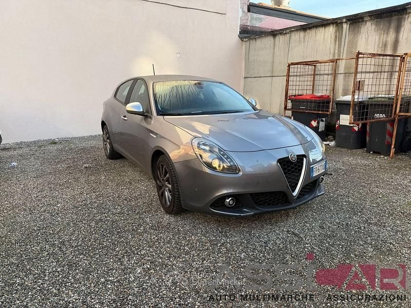 Usata Alfa Romeo Giulietta Business 120 CV (88 kW) 2018 Grigio Utilitaria