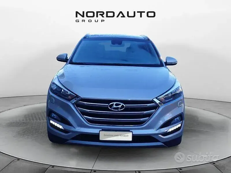 Usata Hyundai Tucson Xpossible 141 CV (103 kW) 2016 Grigio SUV