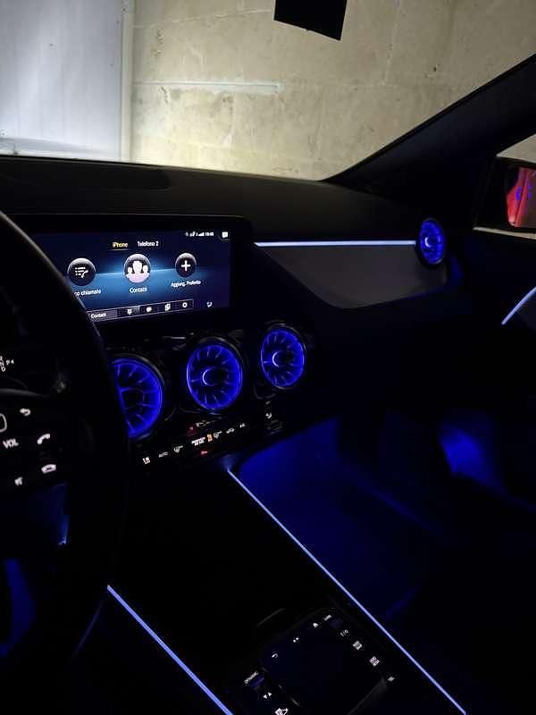 Usata Mercedes GLA200 Premium 150 CV (110 kW) 2022 Bianco SUV