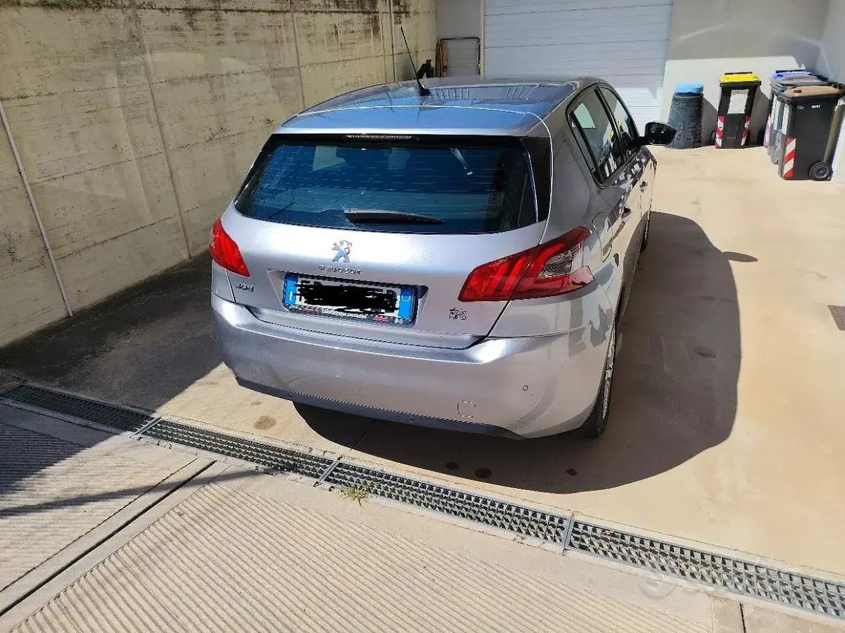 Usata Peugeot 308 116 CV (85 kW) 2018 Grigio Utilitaria