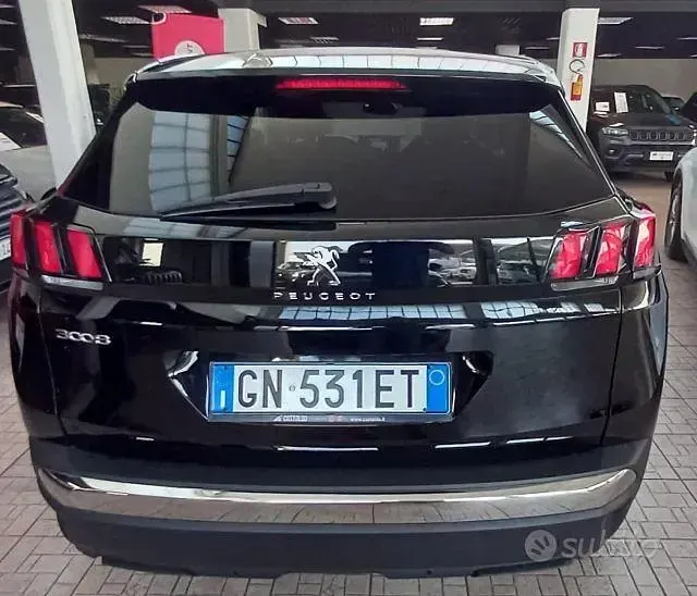 Usata Peugeot 3008 Active 131 CV (96 kW) 2023 Nero SUV