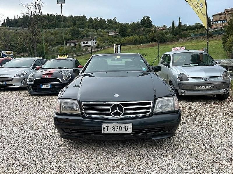 Usata Mercedes SL300 AMG 231 CV (169 kW) 1993 Nero Cabrio