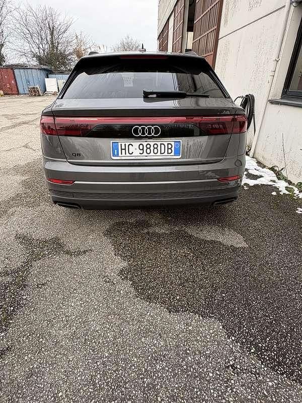 Usata Audi Q8 231 CV (169 kW) 2025 Grigio SUV