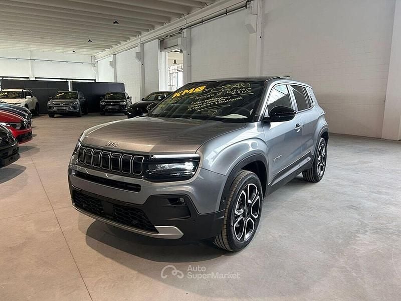 Gray Nuova 2025 Jeep Avenger Summit SUV | 27.500 € (Buon prezzo) - Immagine 1/4