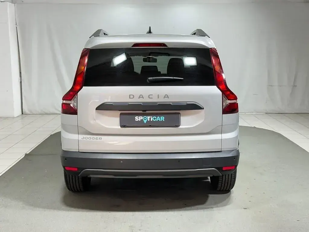 Usata Dacia Jogger Extreme 101 CV (74 kW) 2022 Grigio Monovolume