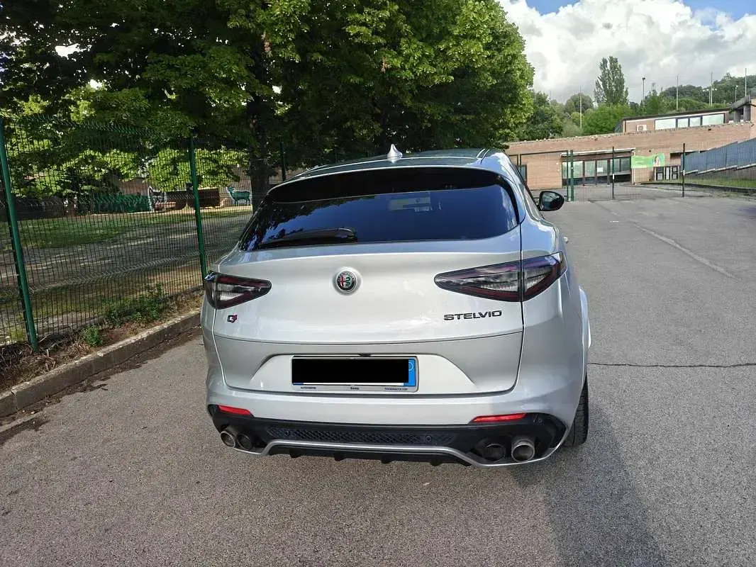 Usata Alfa Romeo Stelvio Quadrifoglio 510 CV (375 kW) 2020 Argento SUV