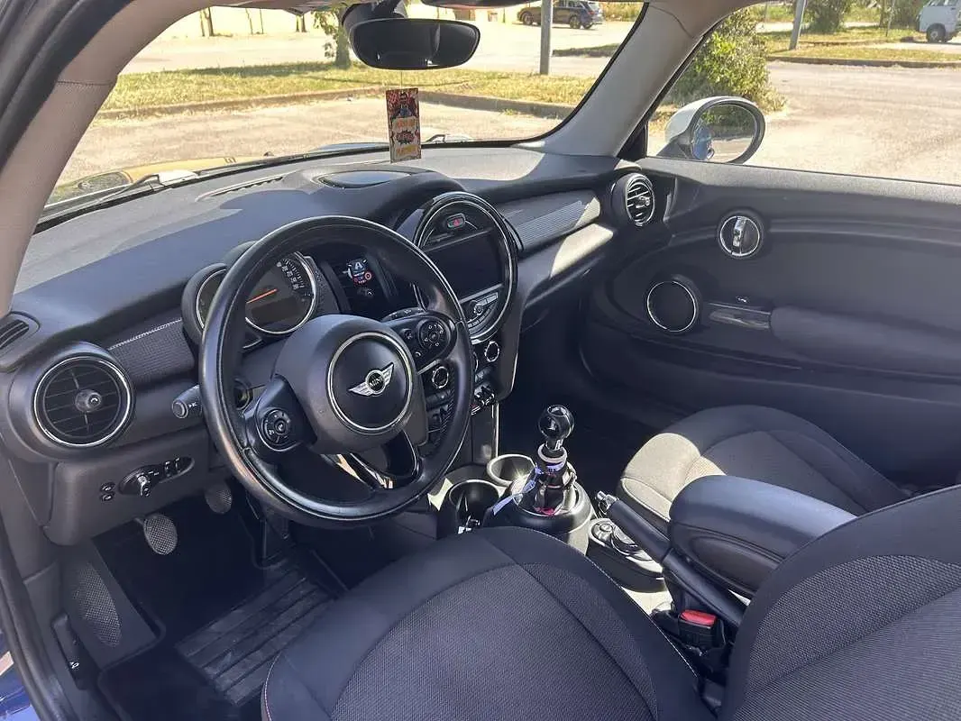 Occasion Mini Cooper D 116 ch (85 kW) 2014 Bleue Citadine