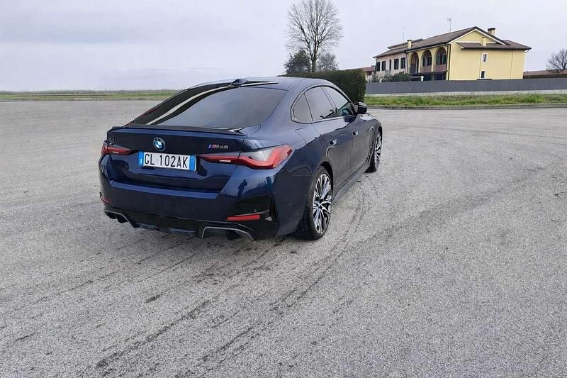 Usado BMW i4 400 kW (544 CV) 2022 Azul Berlina