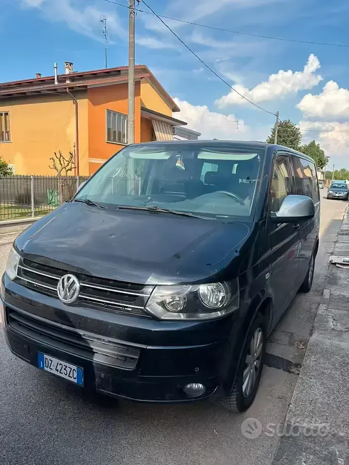 Usata VW Multivan 140 CV (102 kW) 2010 Bluazzurro Monovolume