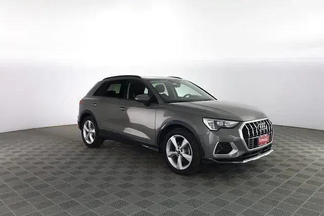 Usata Audi Q3 Advanced 150 CV (110 kW) 2021 Grigio cronos SUV
