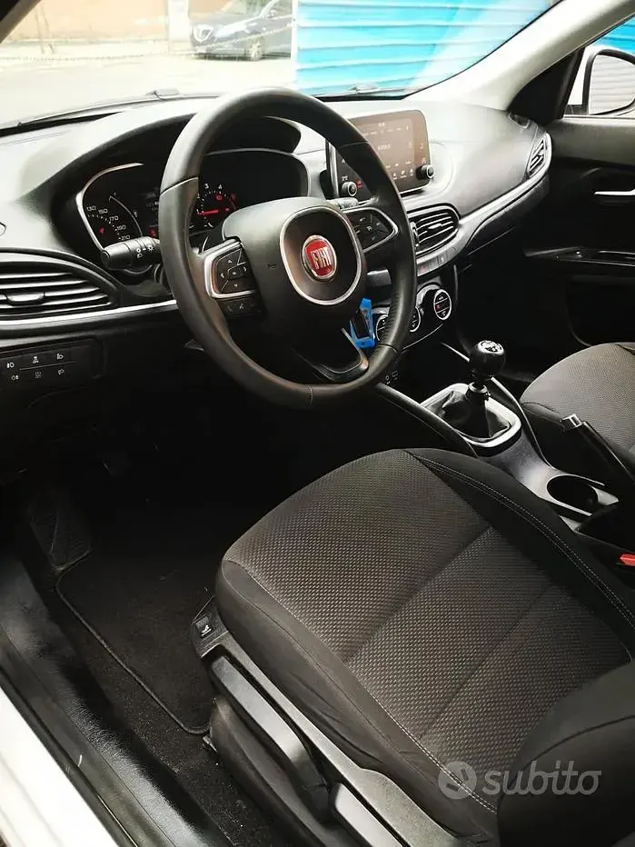 Usata Fiat Tipo 120 CV (88 kW) 2016 Bianco Station wagon