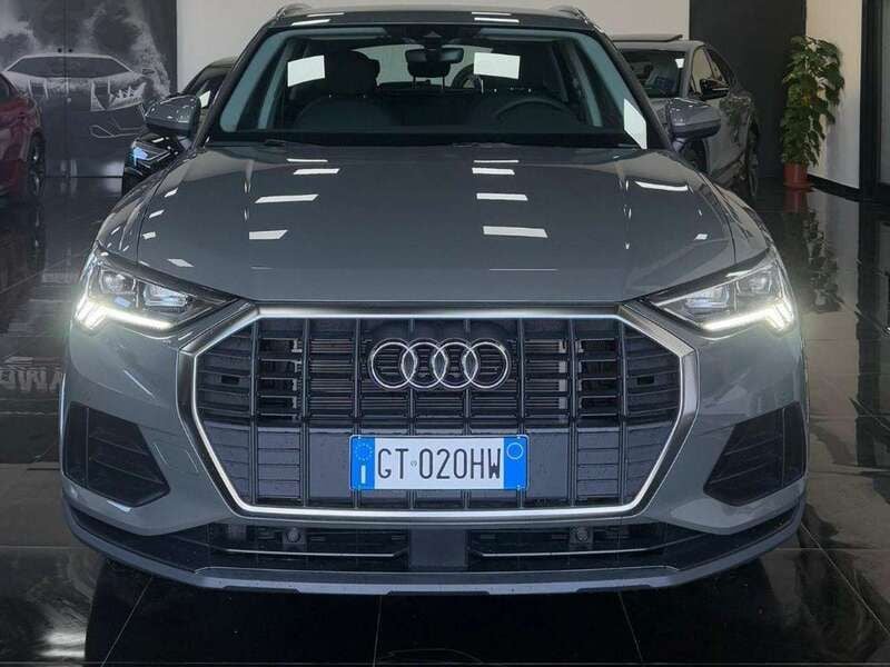Grigio Usata 2024 Audi Q3 SUV | 39.990 € (Buon prezzo) - Immagine 1/4