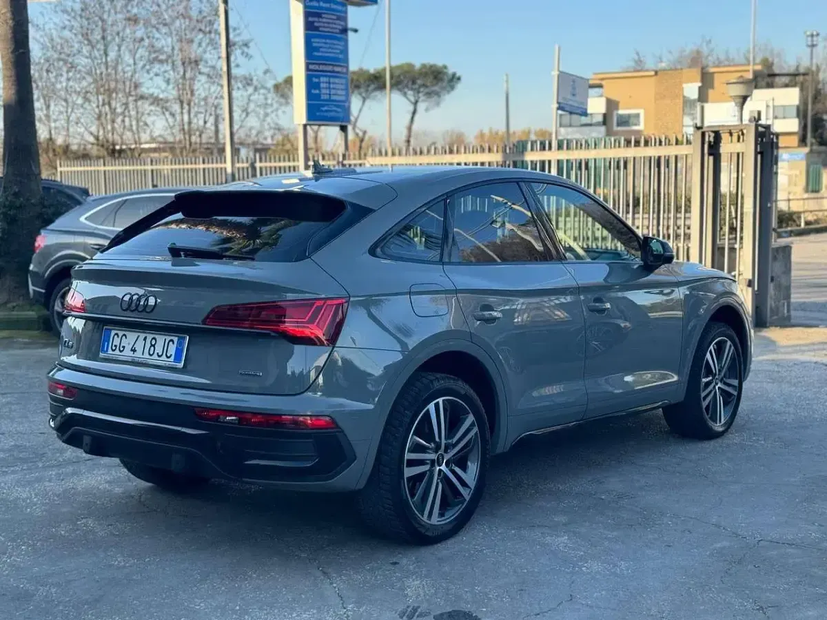 Usata Audi Q5 Sportback S-line plus 204 CV (150 kW) 2021 Grigio SUV