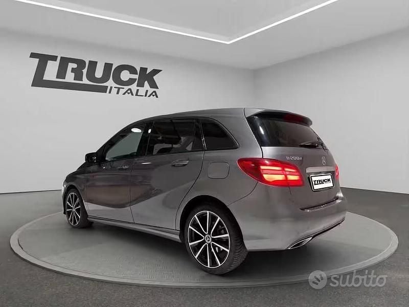 Usata Mercedes 200 2018 Grigio SUV