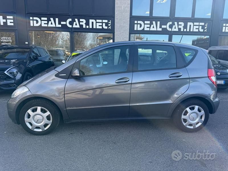 Usata Mercedes A160 Executive 95 CV (69 kW) 2011 Grigio Berlina