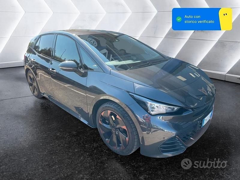 Usata Cupra Born e-Boost 169 kW (231 CV) 2023 Grigio Utilitaria