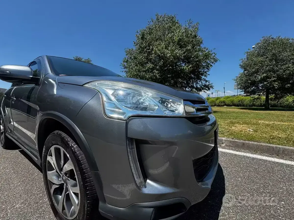 Usata Citroën C4 Aircross Exclusive 114 CV (83 kW) 2014 Grigio SUV