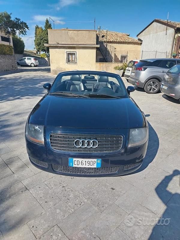 Blu Usata 2003 Audi TT Coupé | 7900 € (Ottimo prezzo) - Immagine 1/4