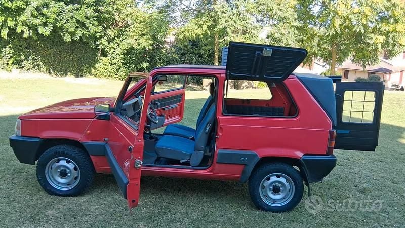 Usata Fiat Panda 4x4 54 CV (39 kW) 1996 Rosso Utilitaria