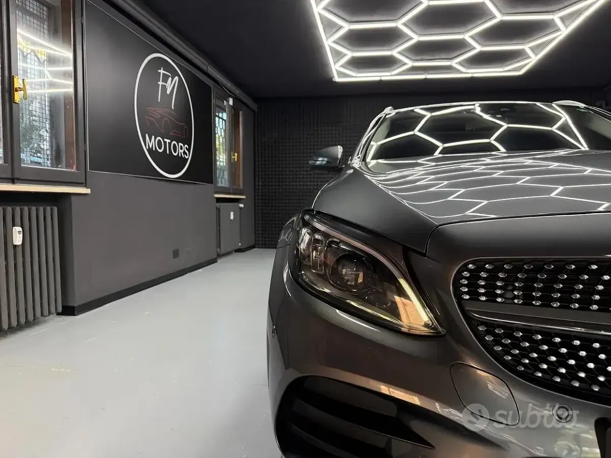 Usata Mercedes C220 Premium 194 CV (142 kW) 2019 Grigio Station wagon