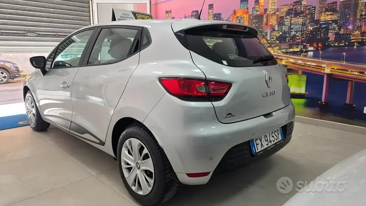 Usata Renault Clio IV 90 CV (66 kW) 2019 Grigio Berlina