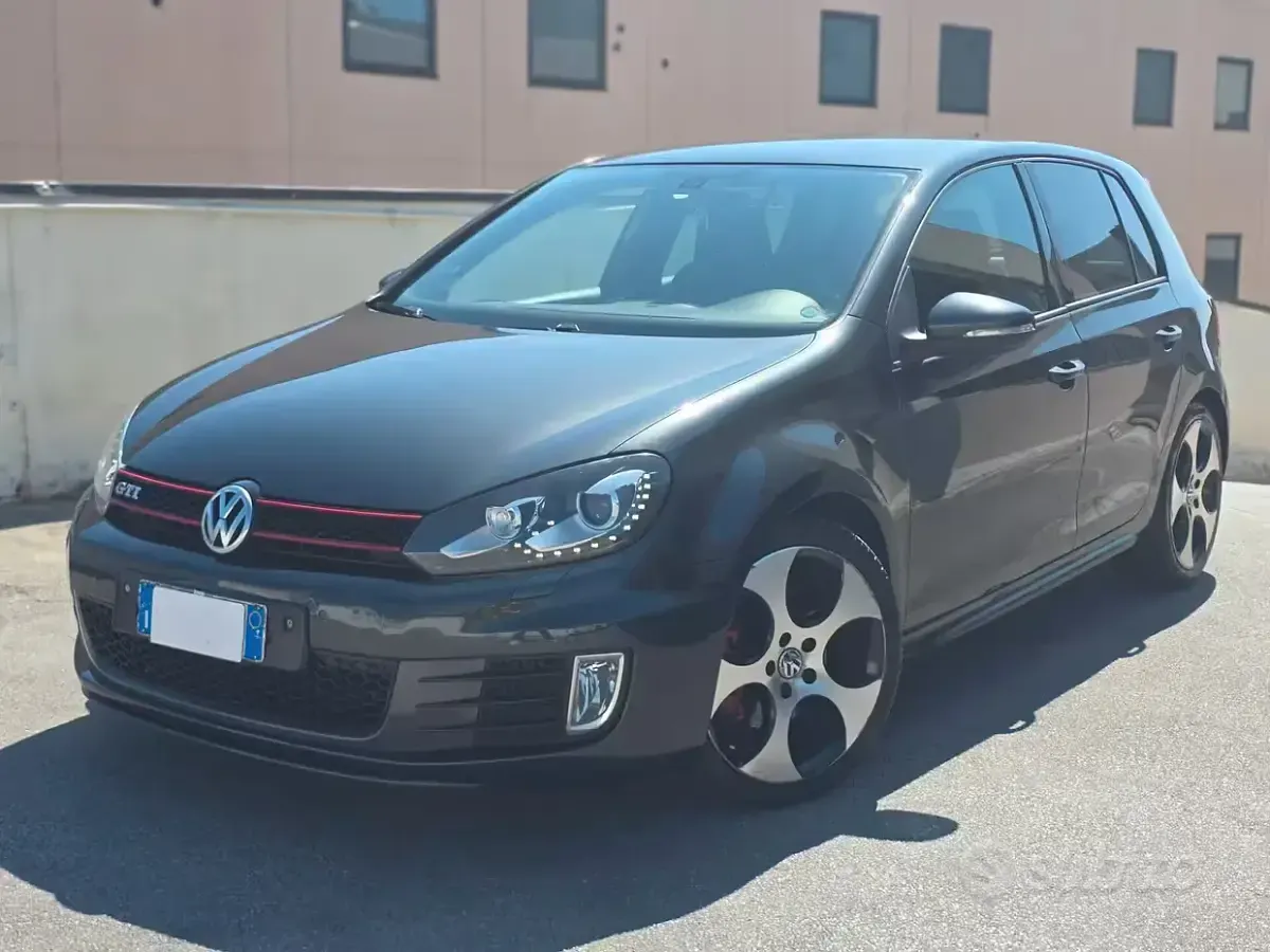 Usata VW Golf VII GTI 211 CV (155 kW) 2012 Berlina