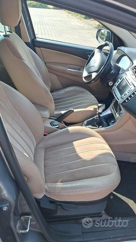 Usata Lancia Delta Gold 120 CV (88 kW) 2013 Utilitaria