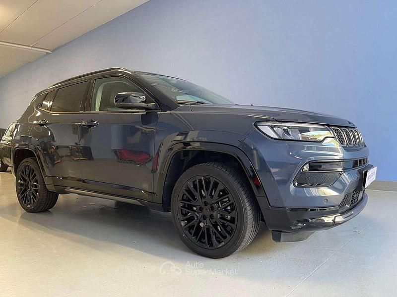 Usata Jeep Compass 241 CV (177 kW) 2023 Blu/azzurro SUV