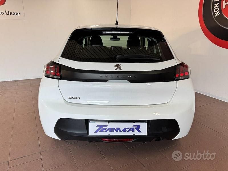 Usata Peugeot 208 Allure 102 CV (75 kW) 2021 Bianco Utilitaria