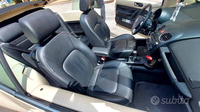 Usata VW New Beetle 2010 Bianco Utilitaria