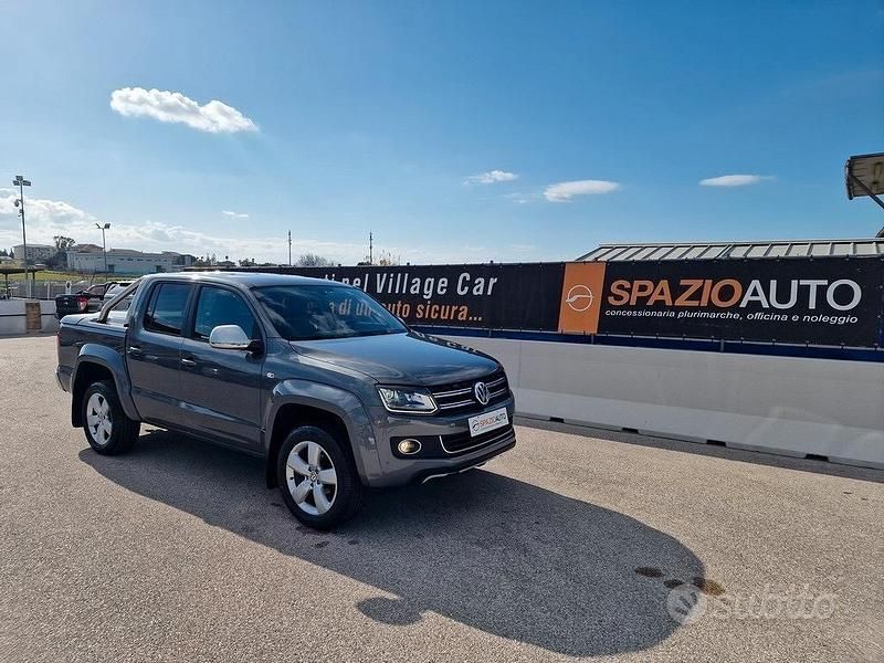 Käytetty VW Amarok 180 HP (132 kW) 2018 Harmaa Nouto