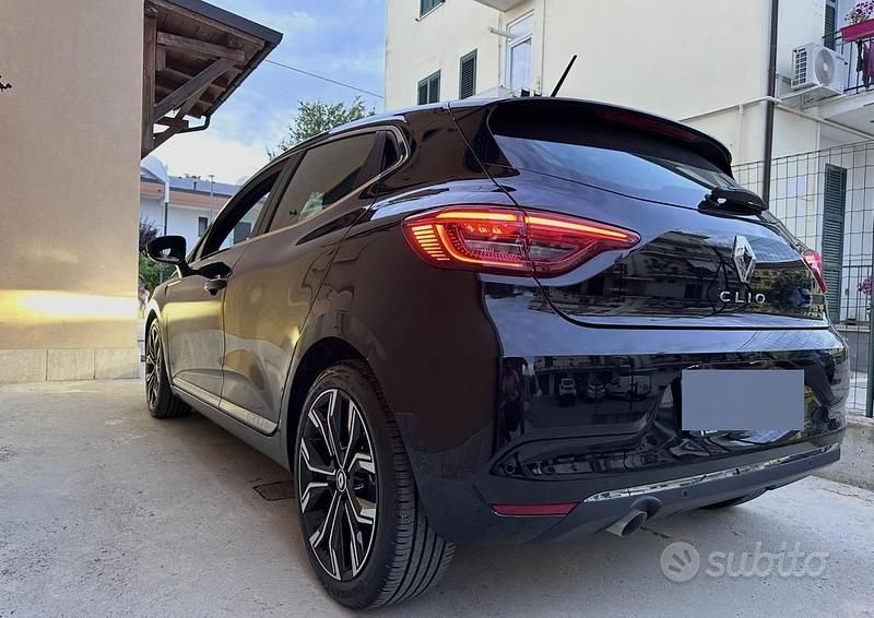 Usata Renault Clio V 2022 Nero Berlina