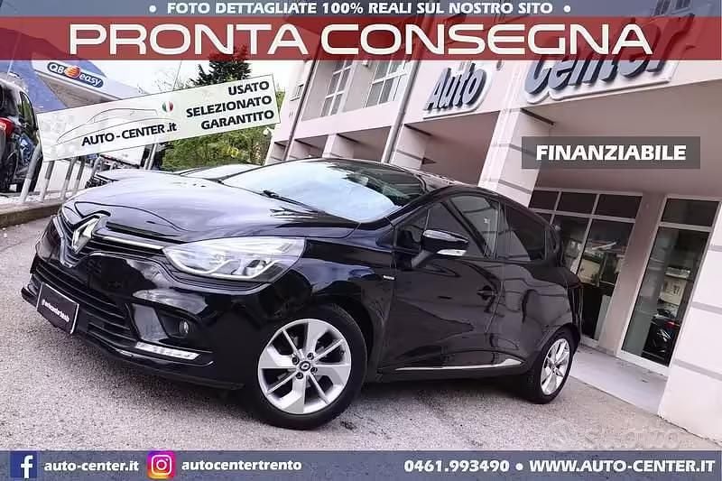 Second-hand Renault Clio IV LIMITED 73 CP (53 kW) 2017 Negru Berlinǎ