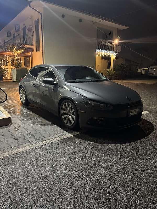 Grigio Usata 2011 VW Scirocco Coupé | 6000 € (Buon prezzo) - Immagine 1/4