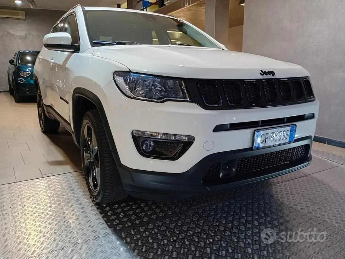 Usata Jeep Compass Night Eagle 140 CV (102 kW) 2021 Bianco SUV