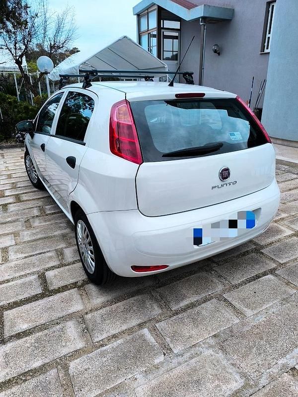 Usata Fiat Punto 69 CV (50 kW) 2016 Utilitaria