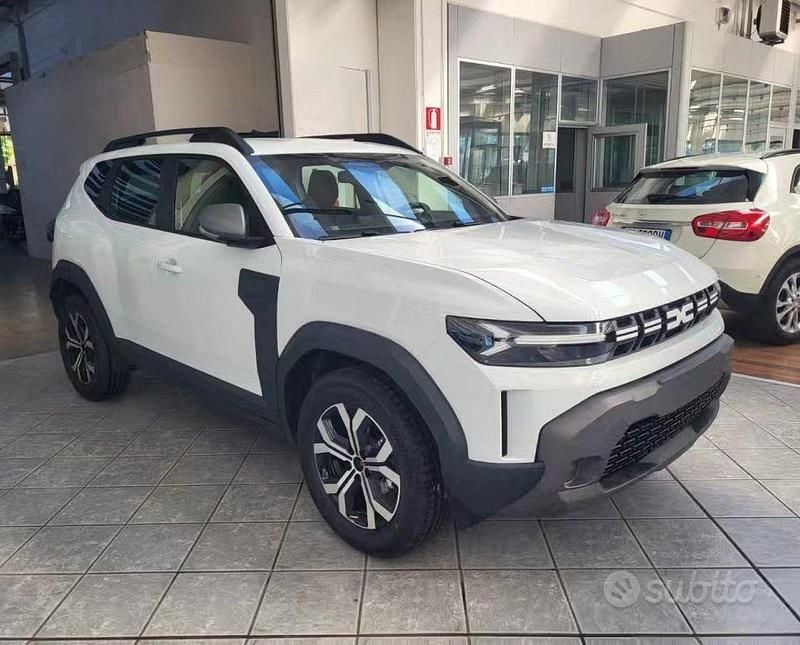 Vari colori Nuova 2025 Dacia Duster Expression SUV | 21.800 € (Buon prezzo) - Immagine 1/4