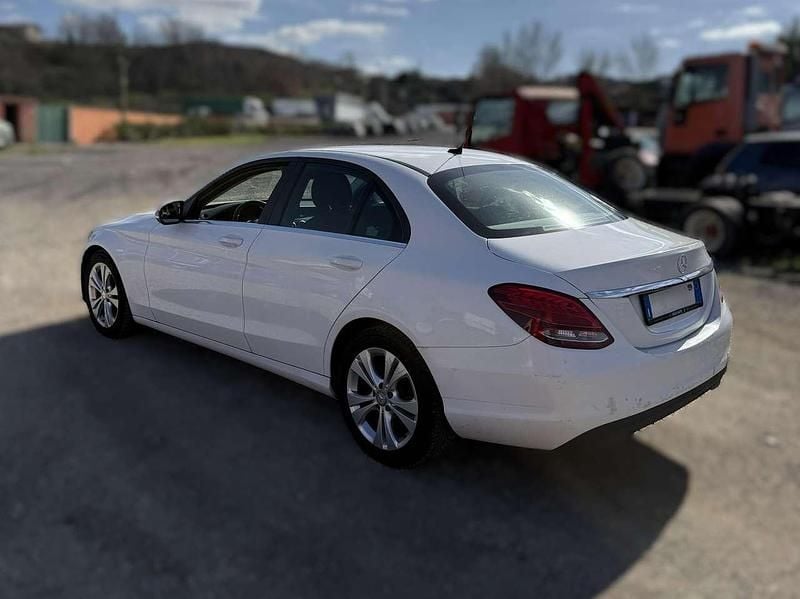 Usata Mercedes C180 Premium 116 CV (85 kW) 2016 Bianco Berlina
