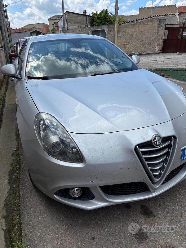 Usata Alfa Romeo Giulietta 2015 Grigio Utilitaria