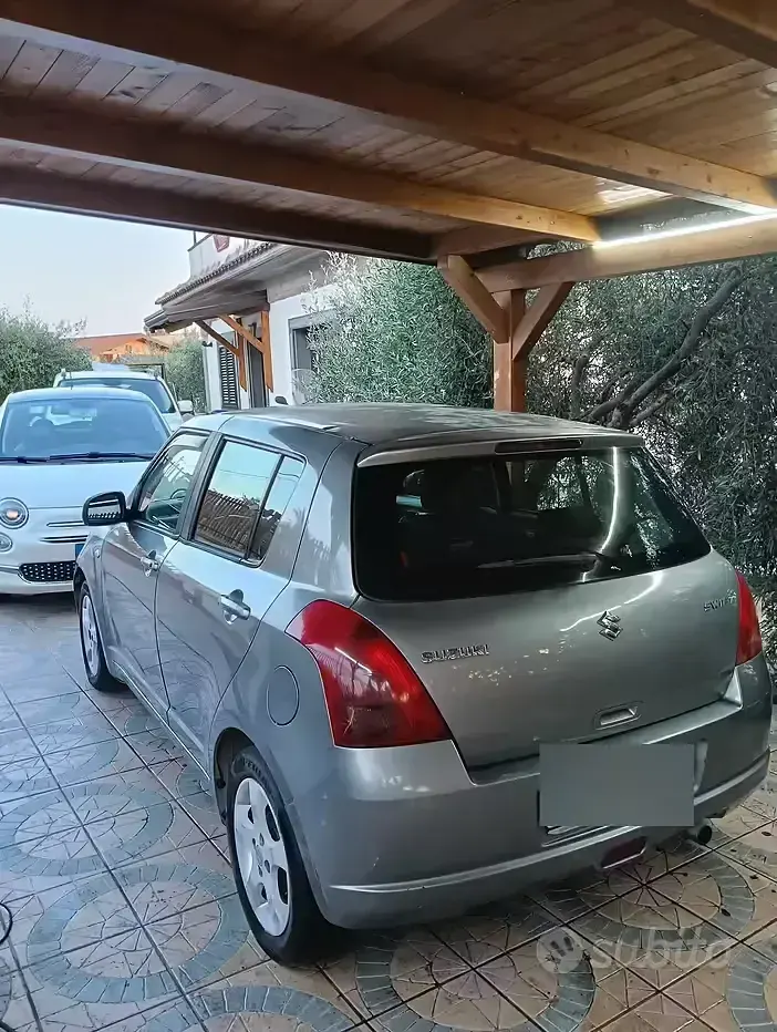Usata Suzuki Swift 69 CV (50 kW) 2007 Grigio Utilitaria