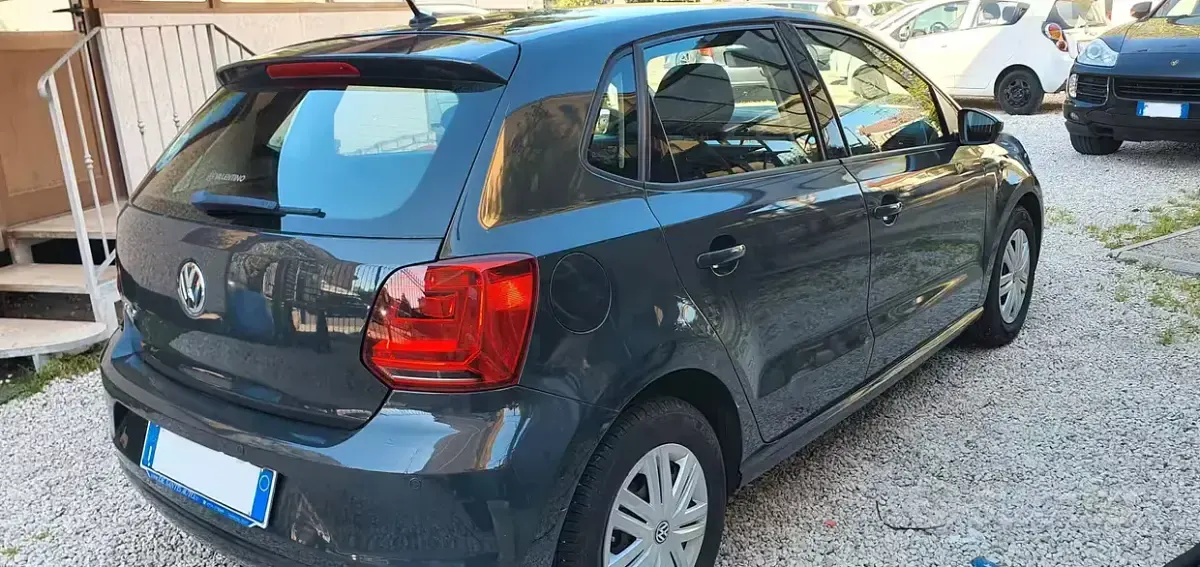 Usata VW Polo Trendline 60 CV (44 kW) 2016 Grigio Berlina