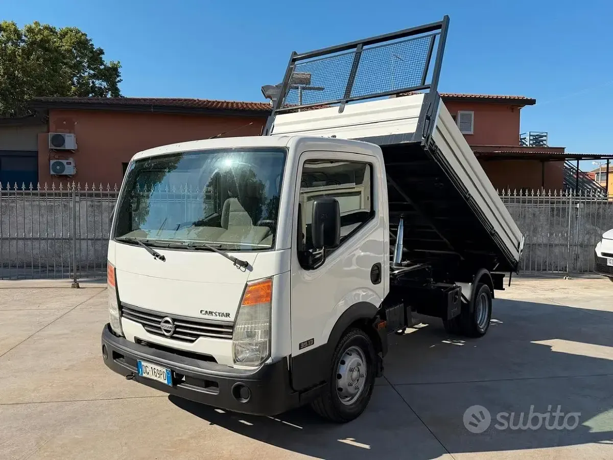 Usata Nissan Cabstar Comfort 131 CV (96 kW) 2007 Bianco Pick-up