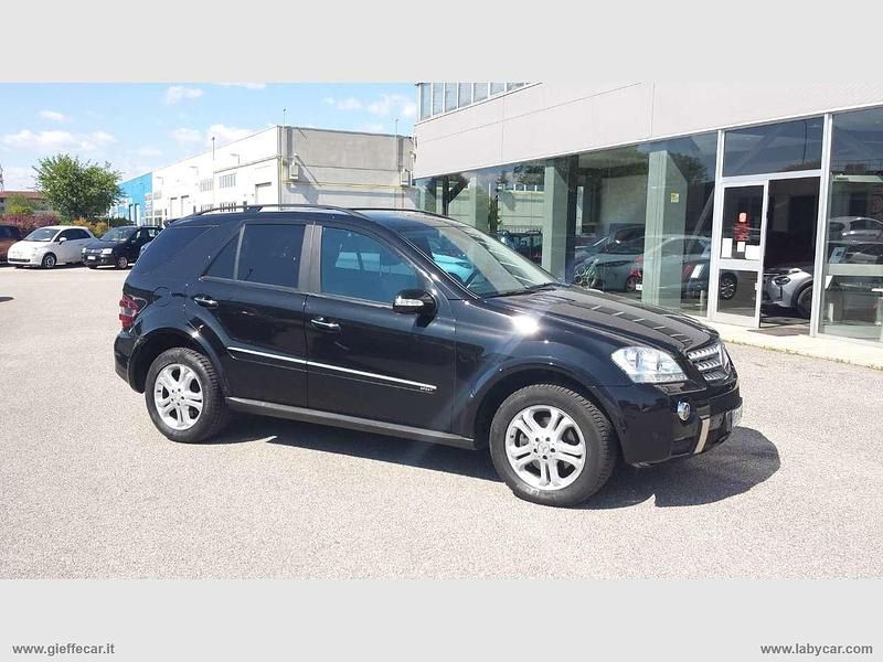Usata Mercedes ML230 224 CV (164 kW) 2008 Nero SUV