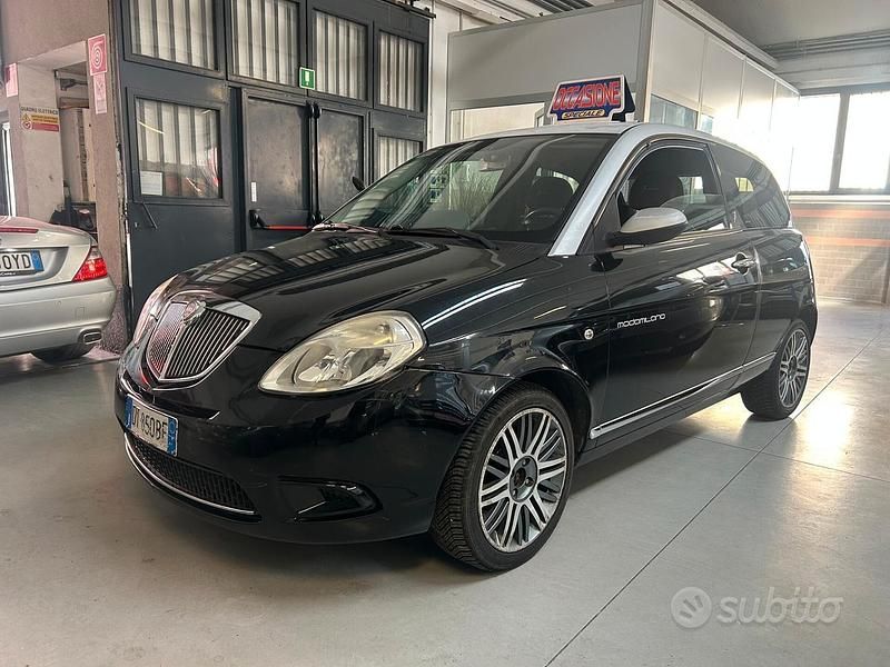 Usata Lancia Ypsilon 60 CV (44 kW) 2009 Nero Utilitaria