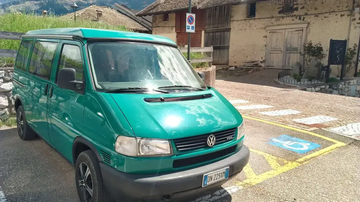 Usata VW T4 California 102 CV (75 kW) 1996 Verde Furgone
