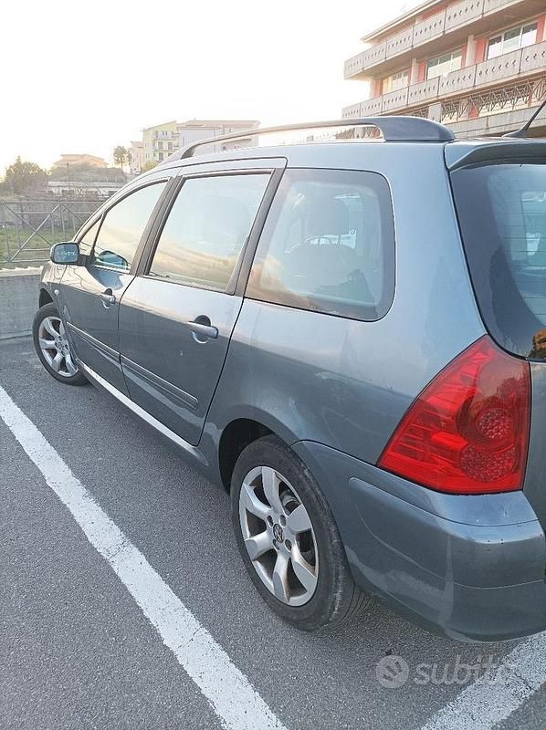 Usata Peugeot 307 90 CV (66 kW) 2007 Grigio Station wagon